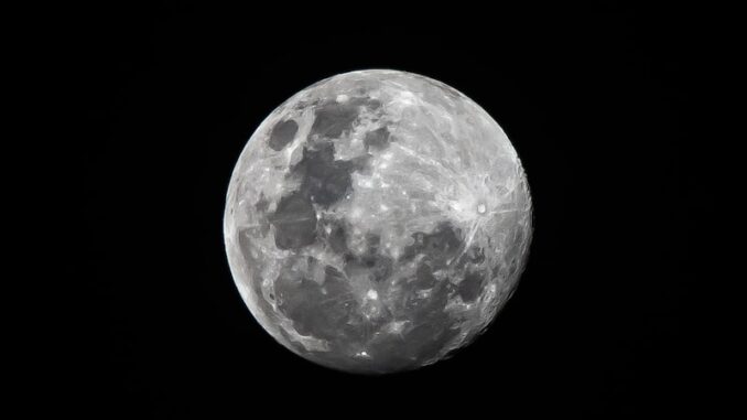 uploaded-image-astronomi-ve-teleskoplar-uzak-dunyalari-gozlemlemek-1698398144131